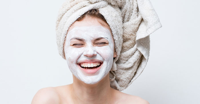 Sveikai veido odai naudokite natūralias kaukes